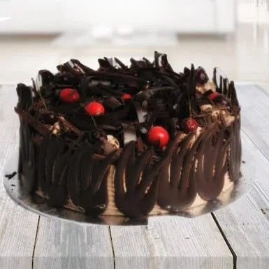 International Designer Birthday Cakes in Kolkata