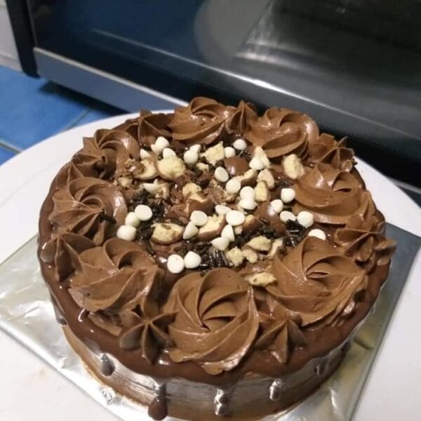 Cake Delivery in Abinash Chaowdhury Lane