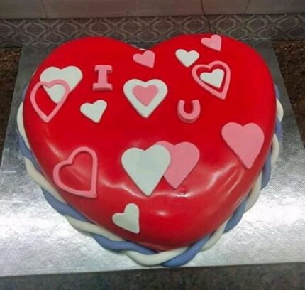 Cake Delivery in Dhakuria